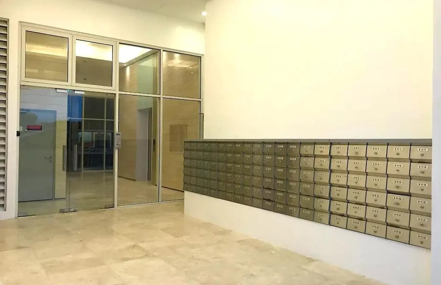 Sutera Avenue Kota Kinabalu Daire 0*,  Malezya